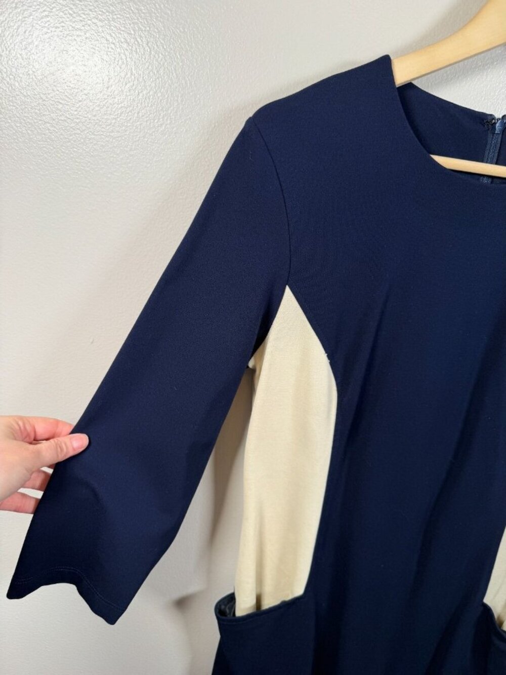 J. Mclaughlin Colorblock Sheath Dress Size Large Navy Blue Career Office Work - Picture 4 of 9